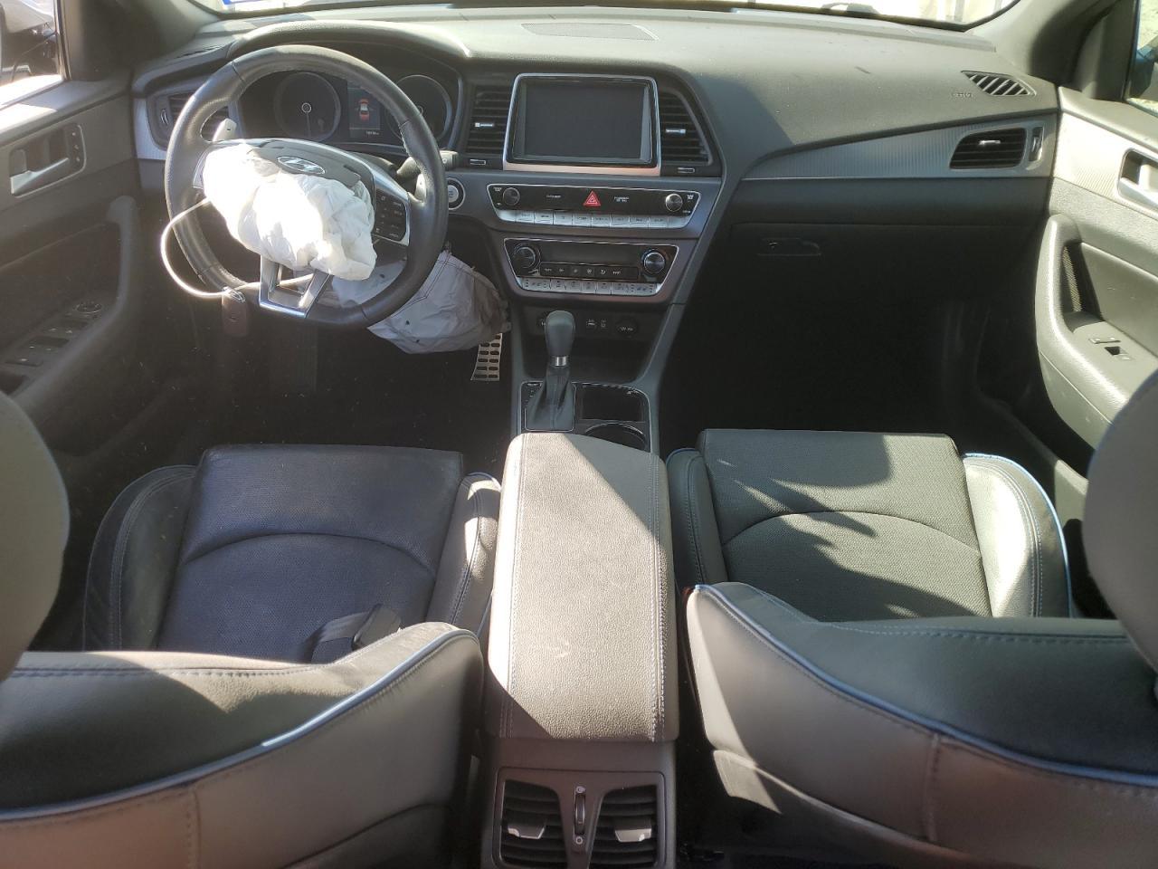 2018 Hyundai Sonata - Image 8