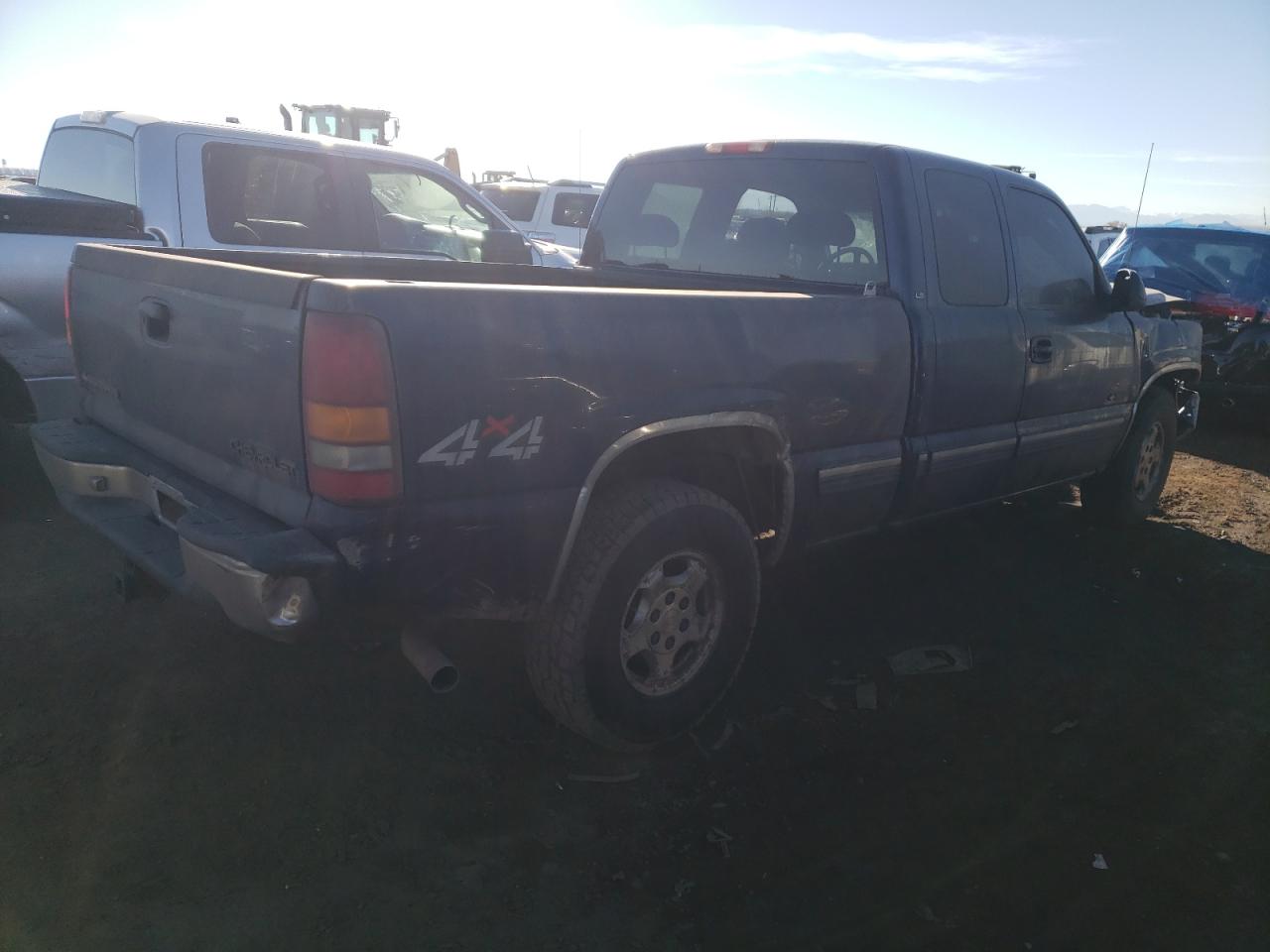 2000 Chevrolet Silverado - Image 3