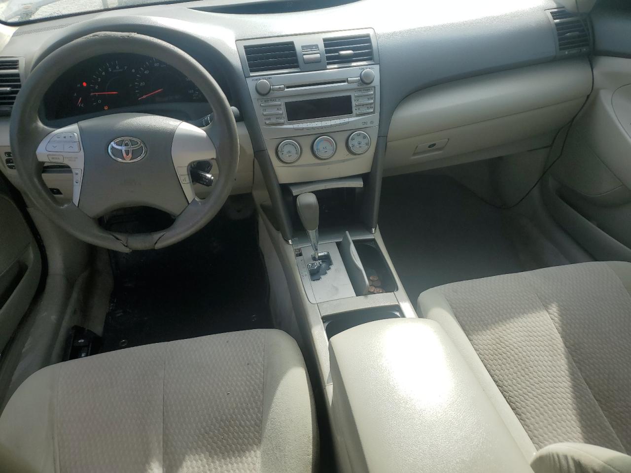 2011 Toyota Camry - Image 8