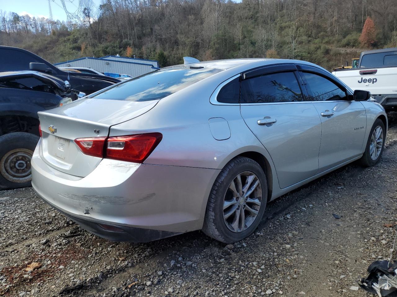 2017 Chevrolet Malibu - Image 3