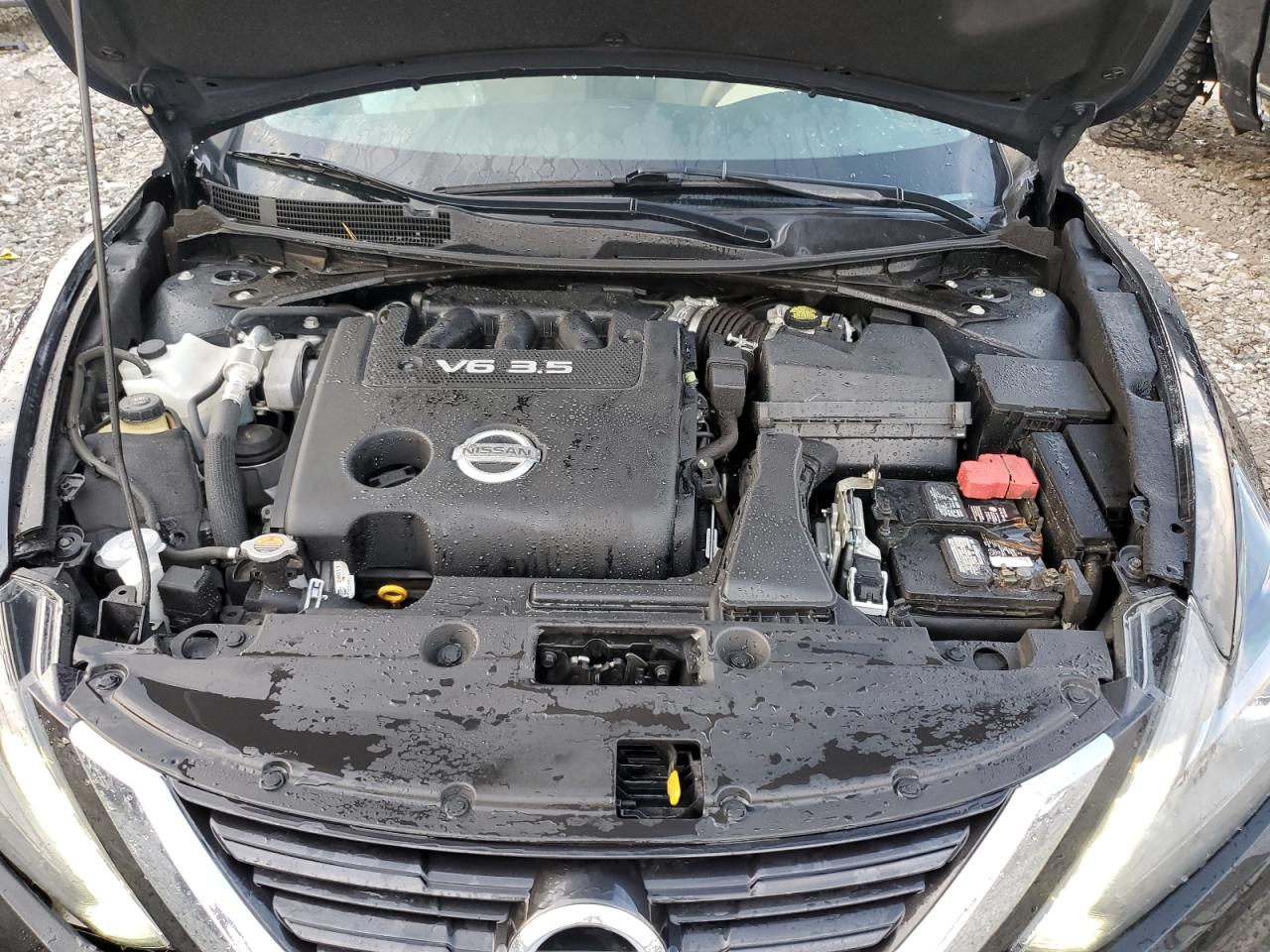 2018 Nissan Altima - Image 11