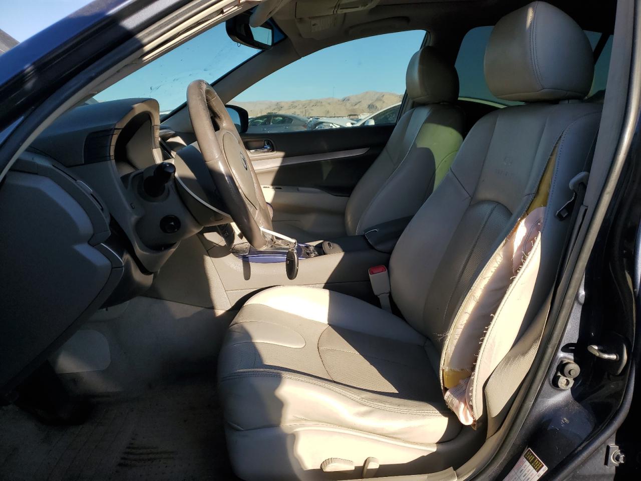 2012 Infiniti G - Image 7