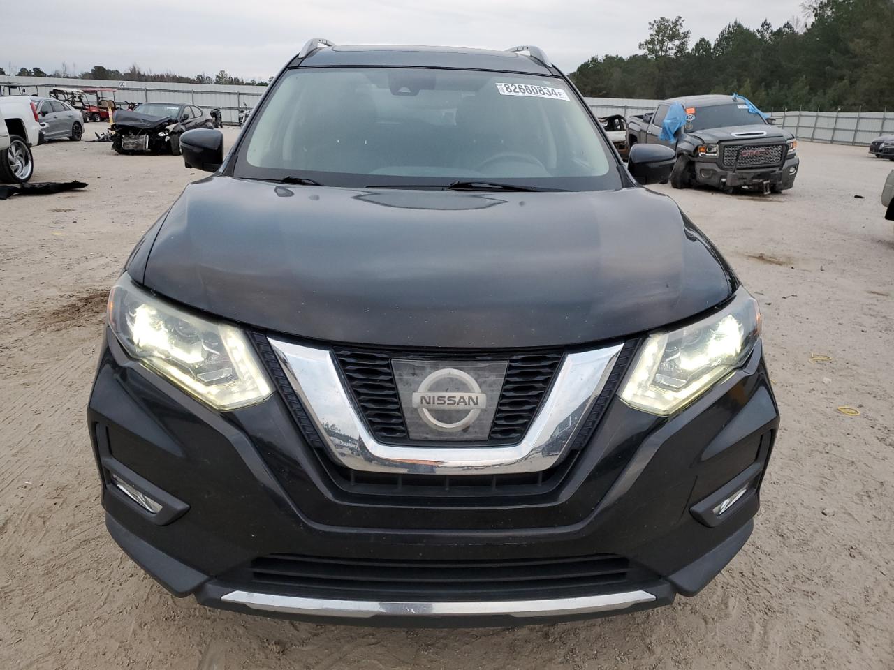 2017 Nissan Rogue - Image 5