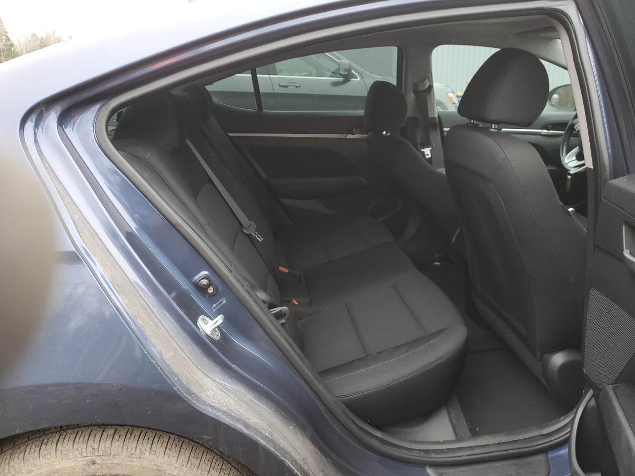 2019 Hyundai Elantra - Image 10