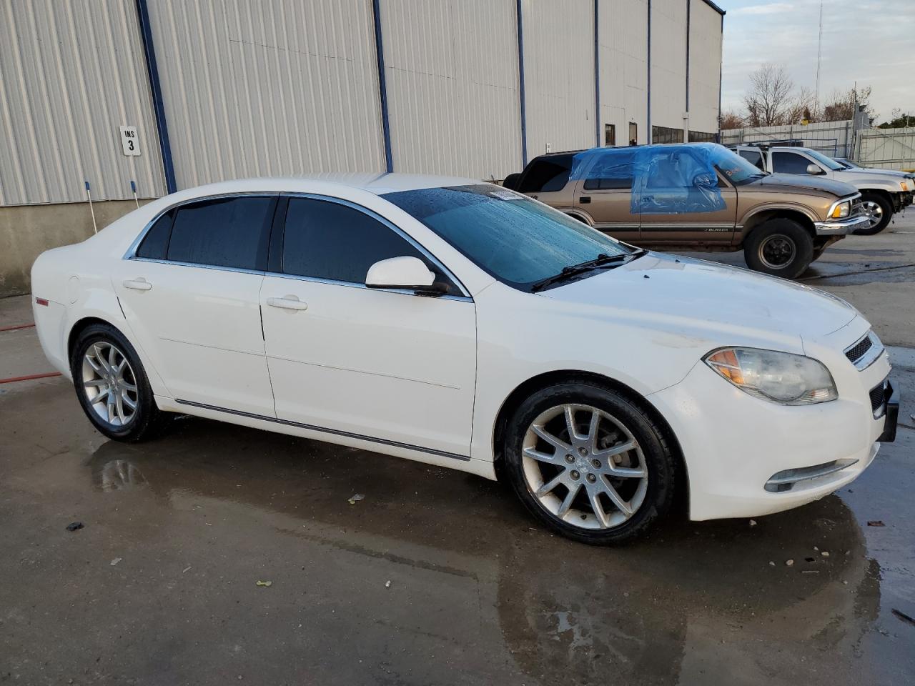2010 Chevrolet Malibu - Image 4