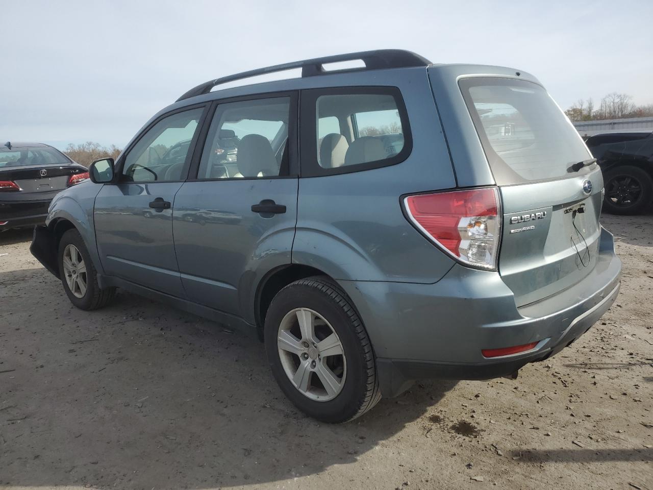 2010 Subaru Forester - Image 2