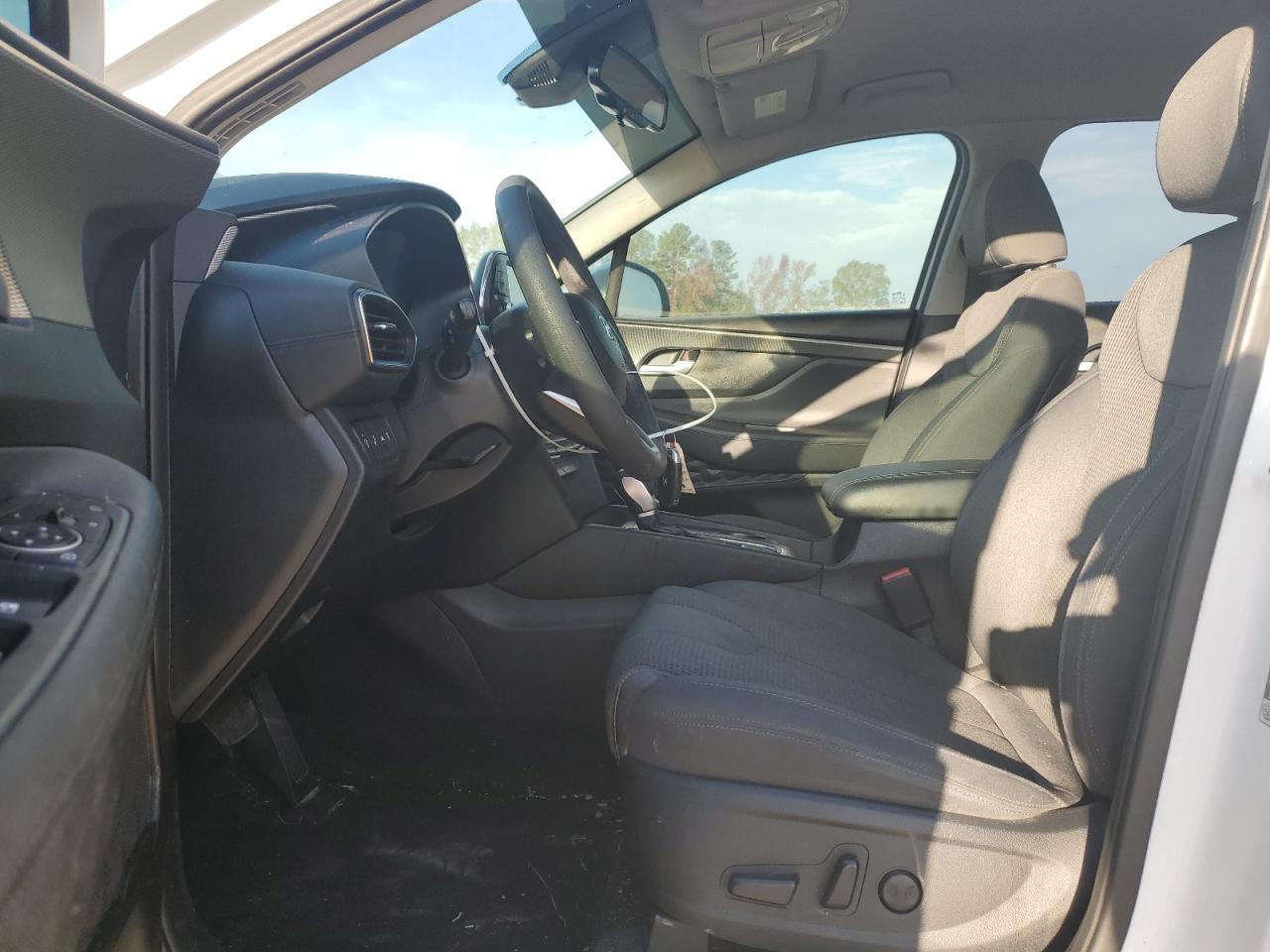 2019 Hyundai Santa Fe - Image 7