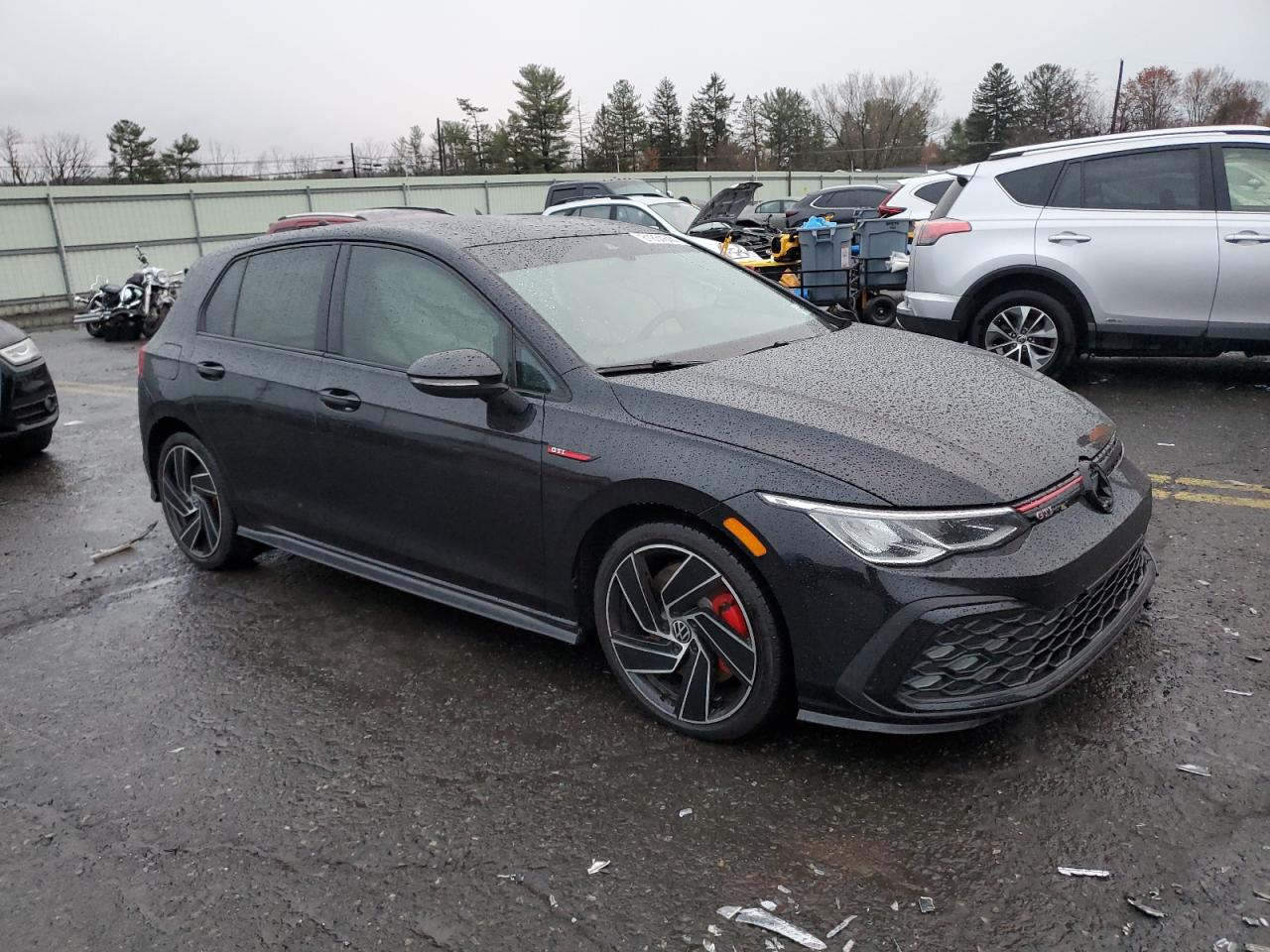 2022 Volkswagen GTI - Image 4