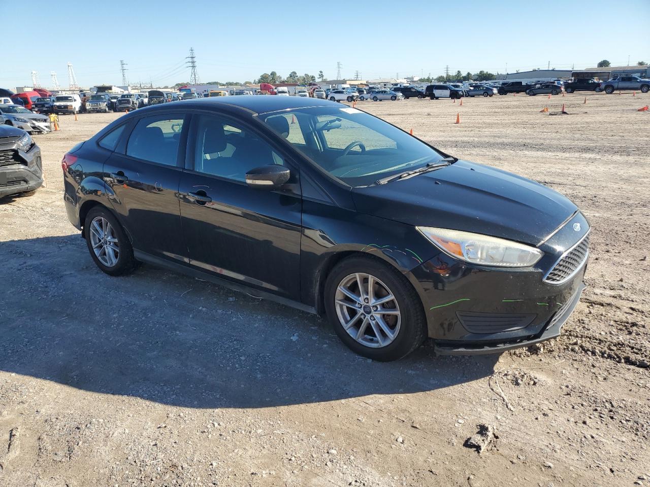 VIN 1FADP3F20FL272911 2015 FORD FOCUS no.4