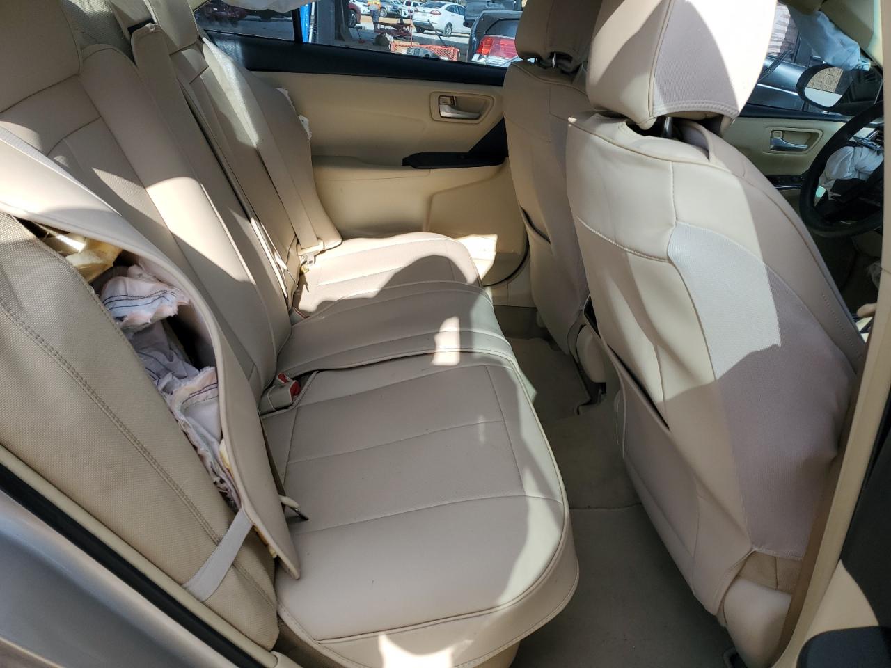 2016 Toyota Camry - Image 10