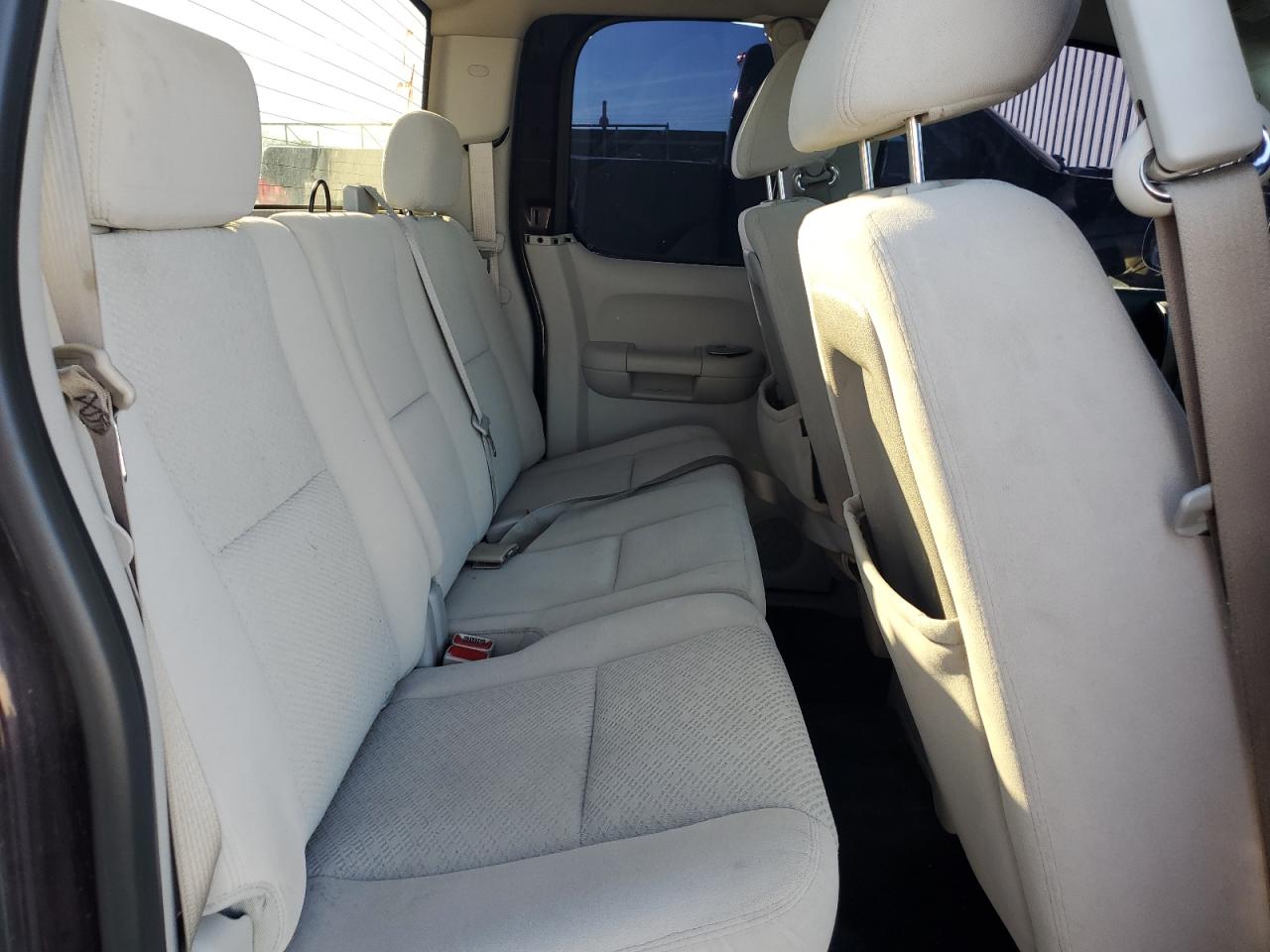 2008 Chevrolet Silverado - Image 10