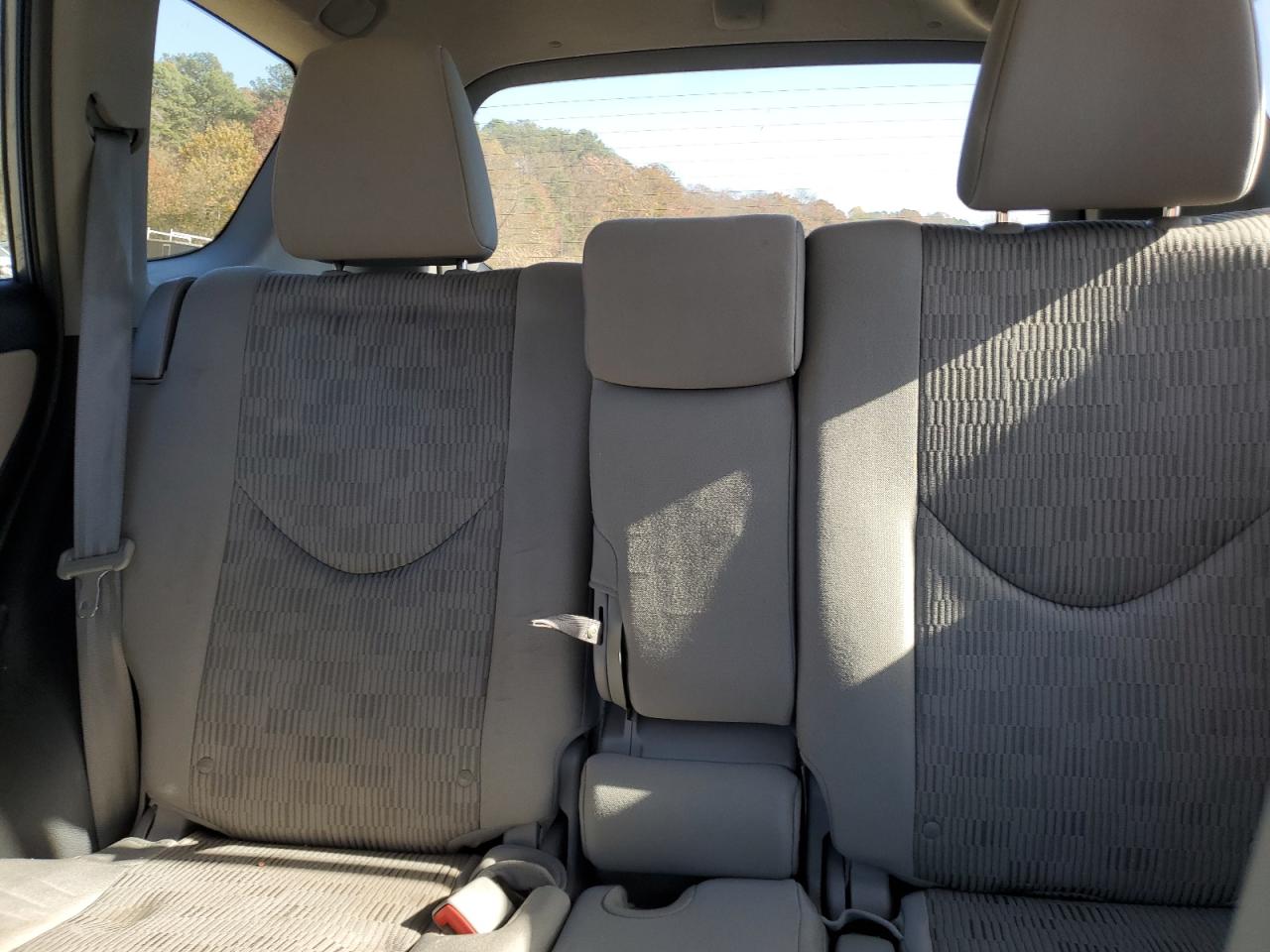 2012 Toyota RAV 4 - Image 10