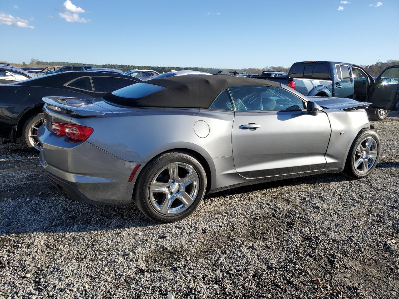 2020 Chevrolet Camaro - Image 3