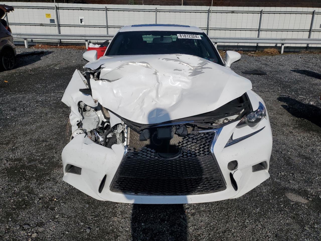 2016 Lexus IS - Image 5
