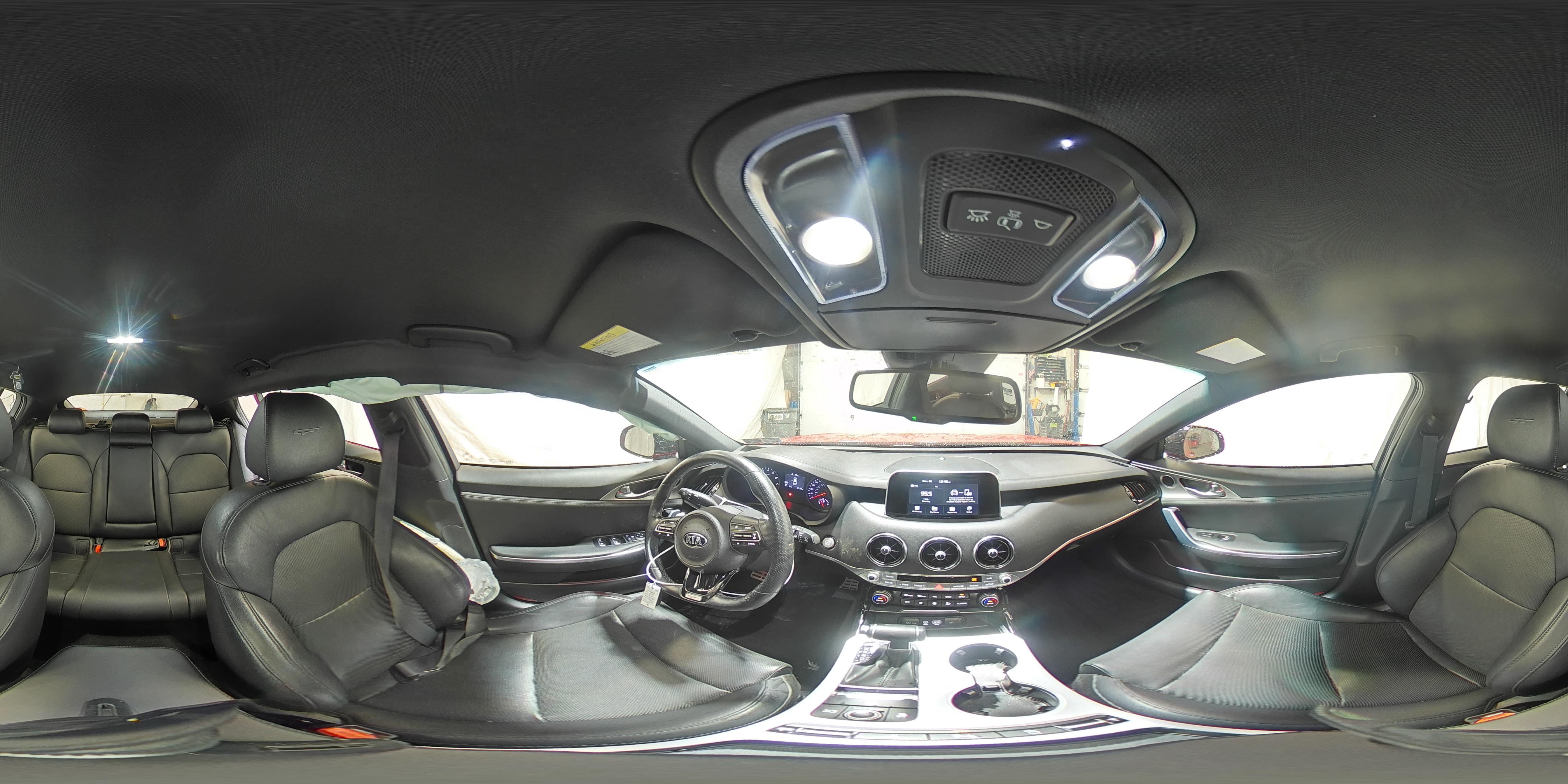 2019 Kia Stinger - Image 14
