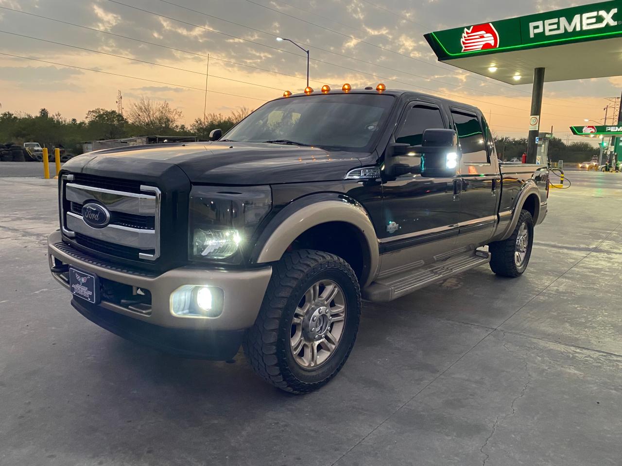 2014 Ford F250 - Image 2