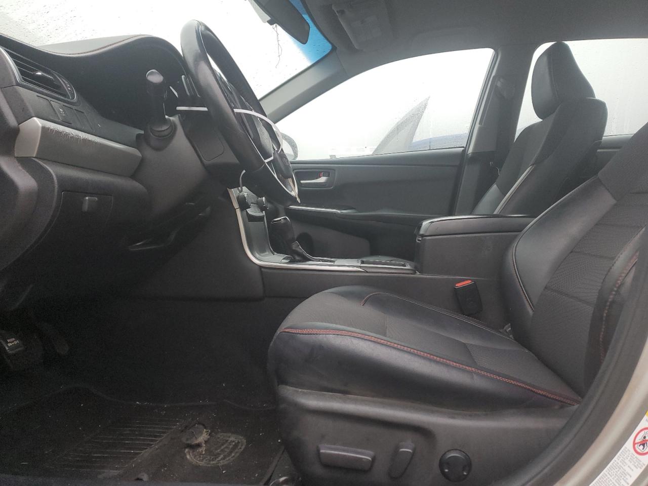 2016 Toyota Camry - Image 7