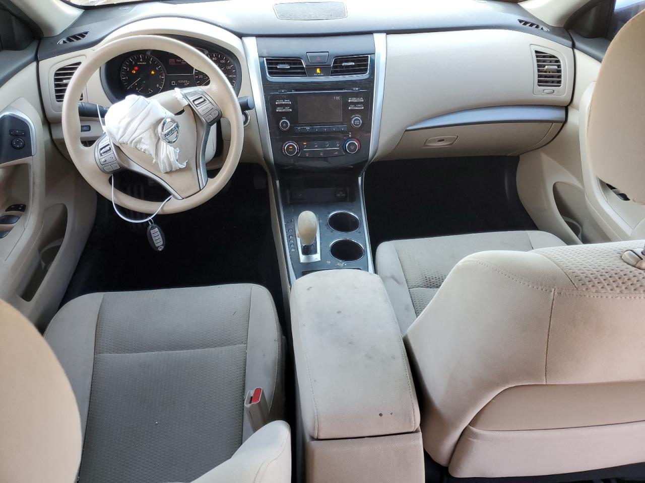 2015 Nissan Altima - Image 8