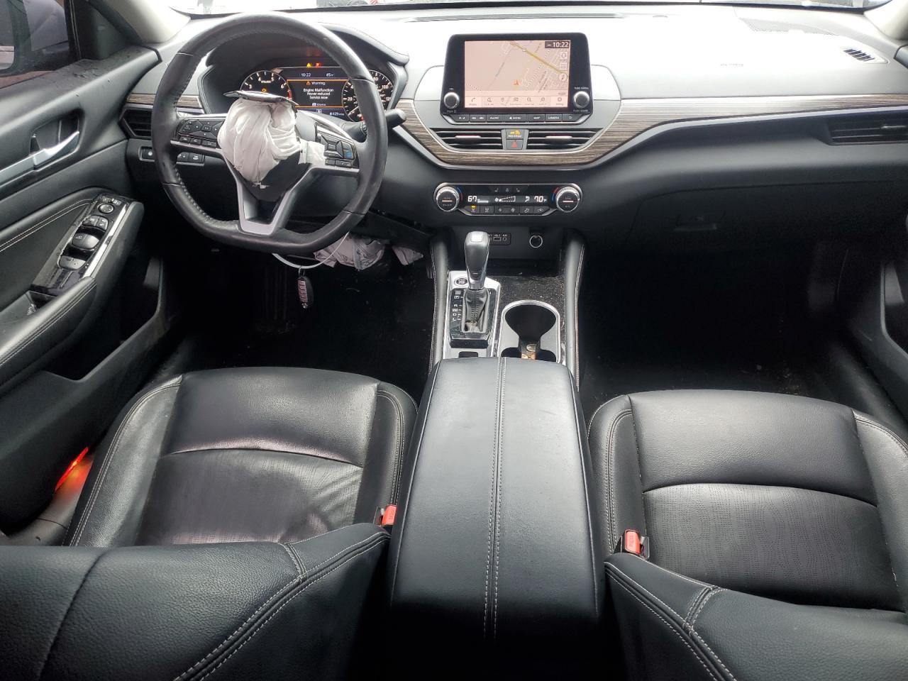 2021 Nissan Altima - Image 8