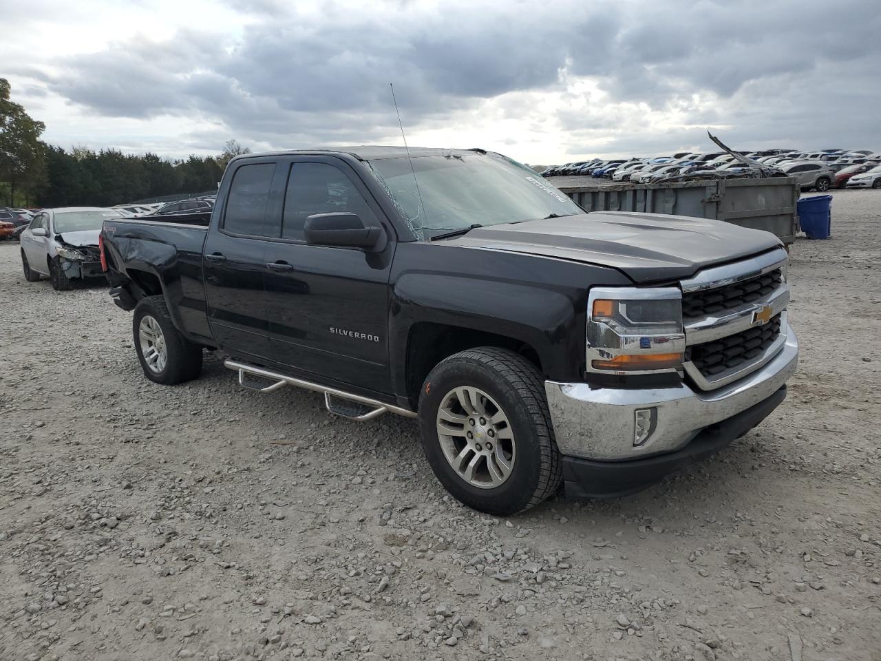 2016 Chevrolet Silverado - Image 4