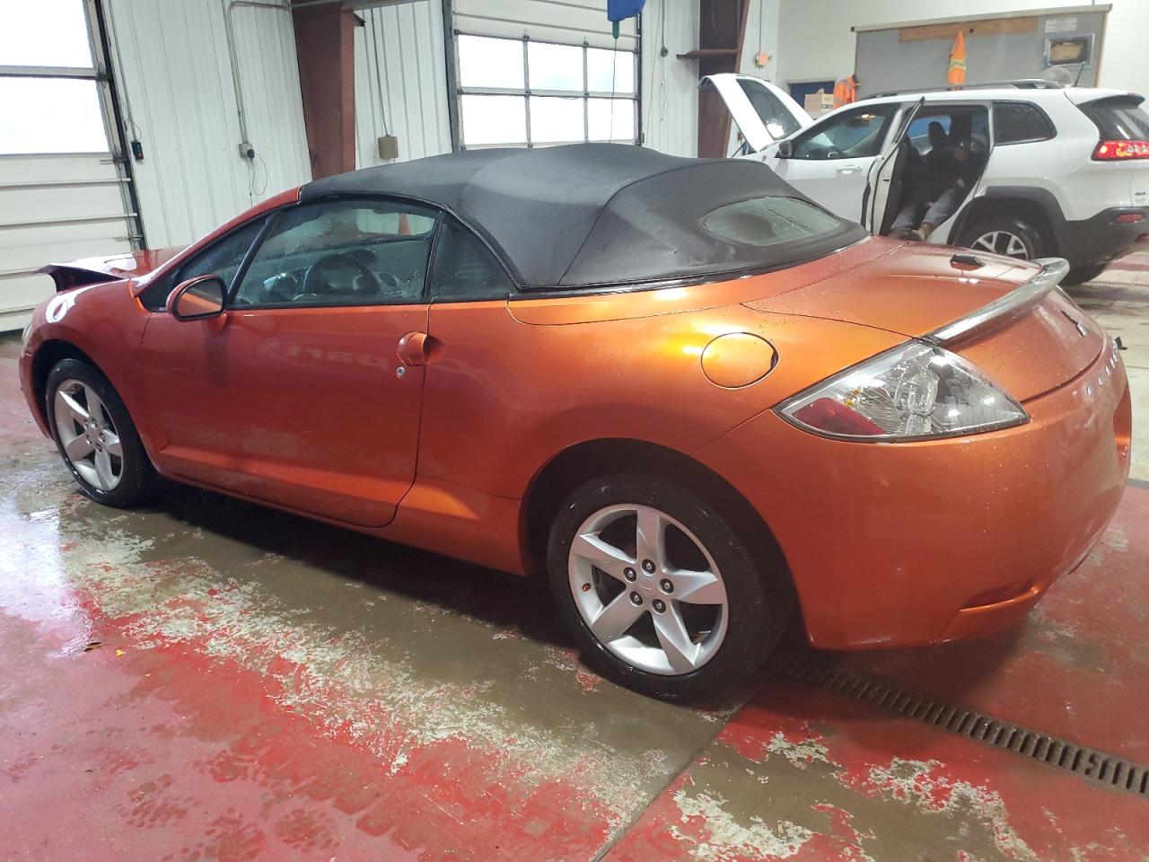 2008 Mitsubishi Eclipse - Image 2