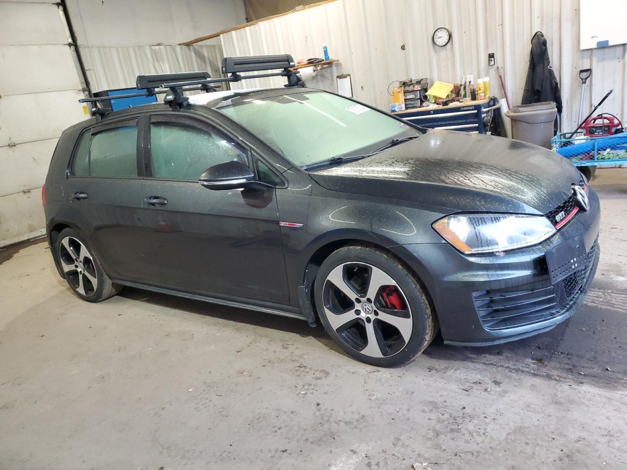 2017 Volkswagen GTI - Image 4