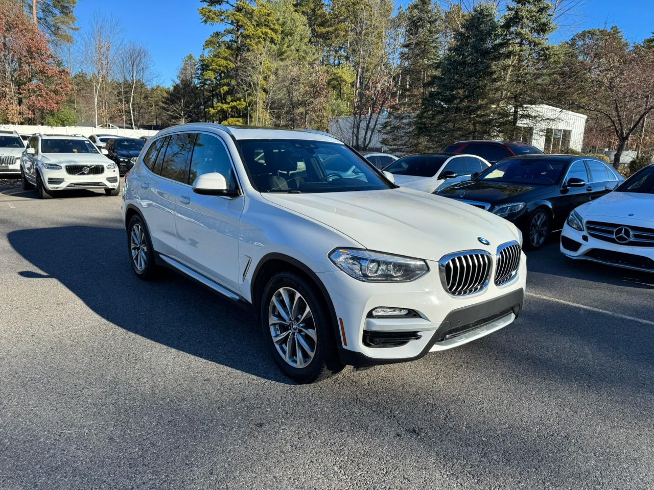 VIN 5UXTR9C51KLR04647 2019 BMW X3 no.2