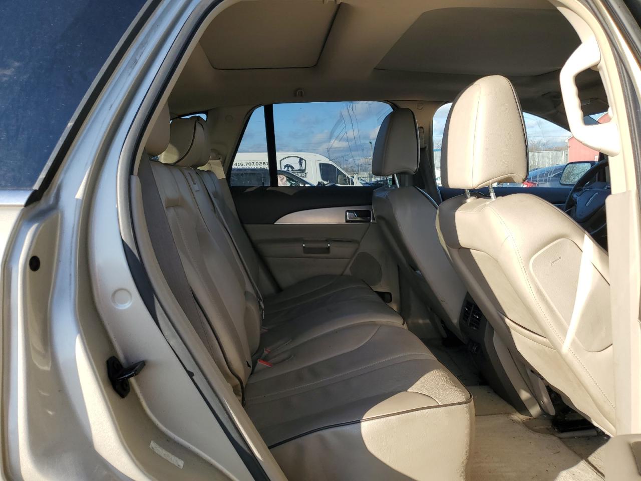 2011 Lincoln MKX - Image 11