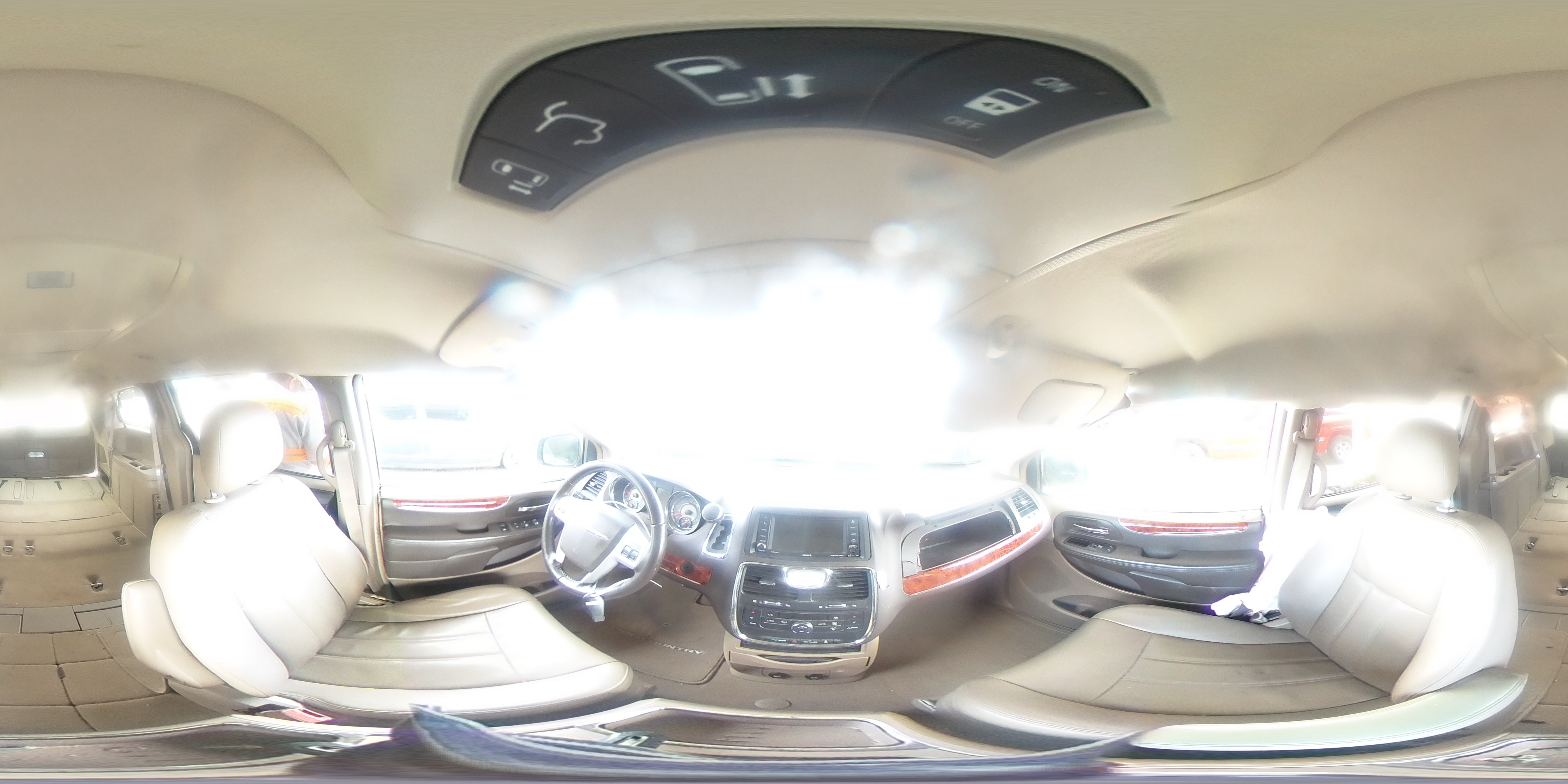2014 Chrysler Town & Country - Image 14