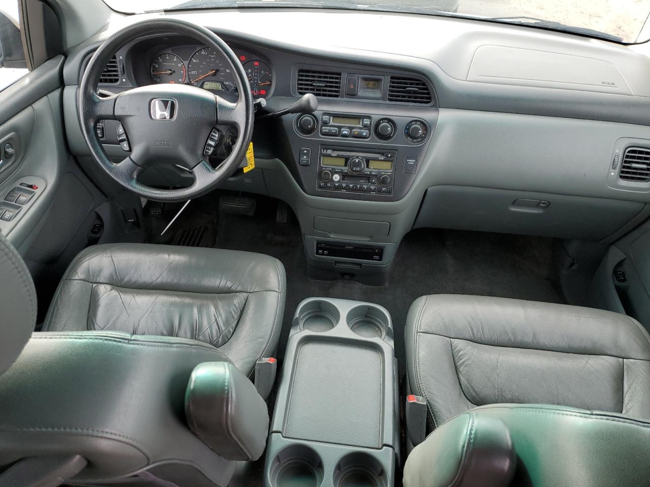 2004 Honda Odyssey - Image 8