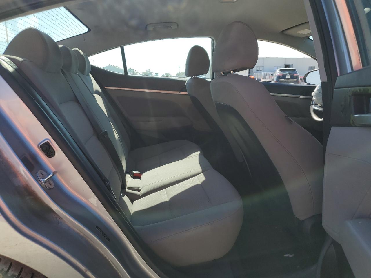 2020 Hyundai Elantra - Image 10