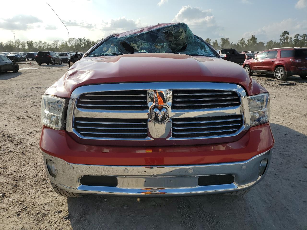 VIN 1C6RR7TT5KS587712 2019 RAM 1500 no.5