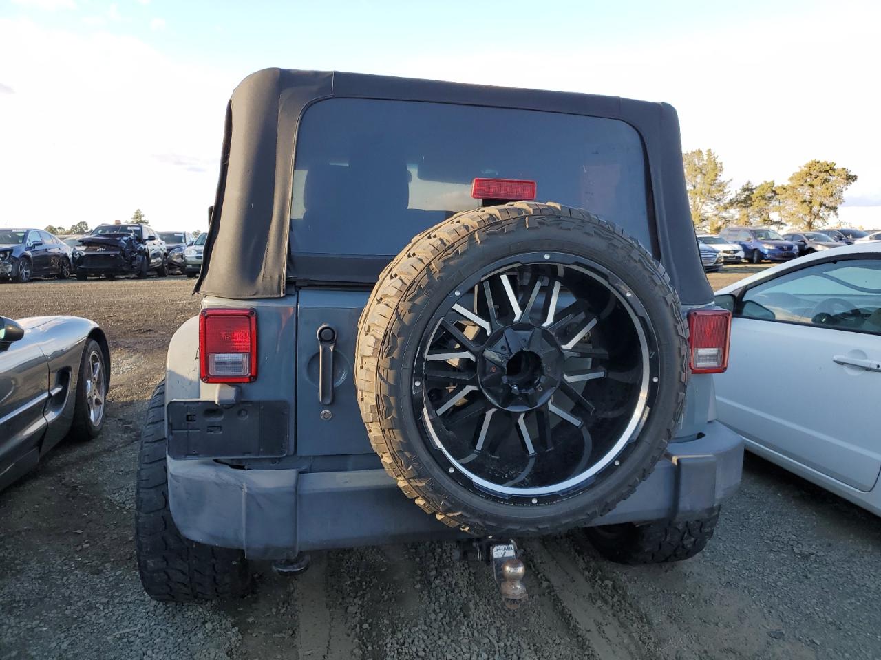 2015 Jeep Wrangler - Image 6