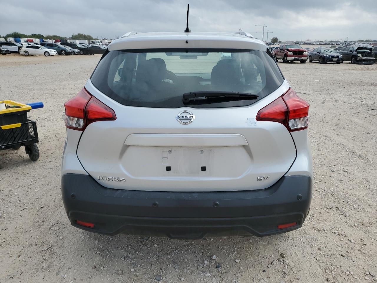2020 Nissan Kicks - Image 6