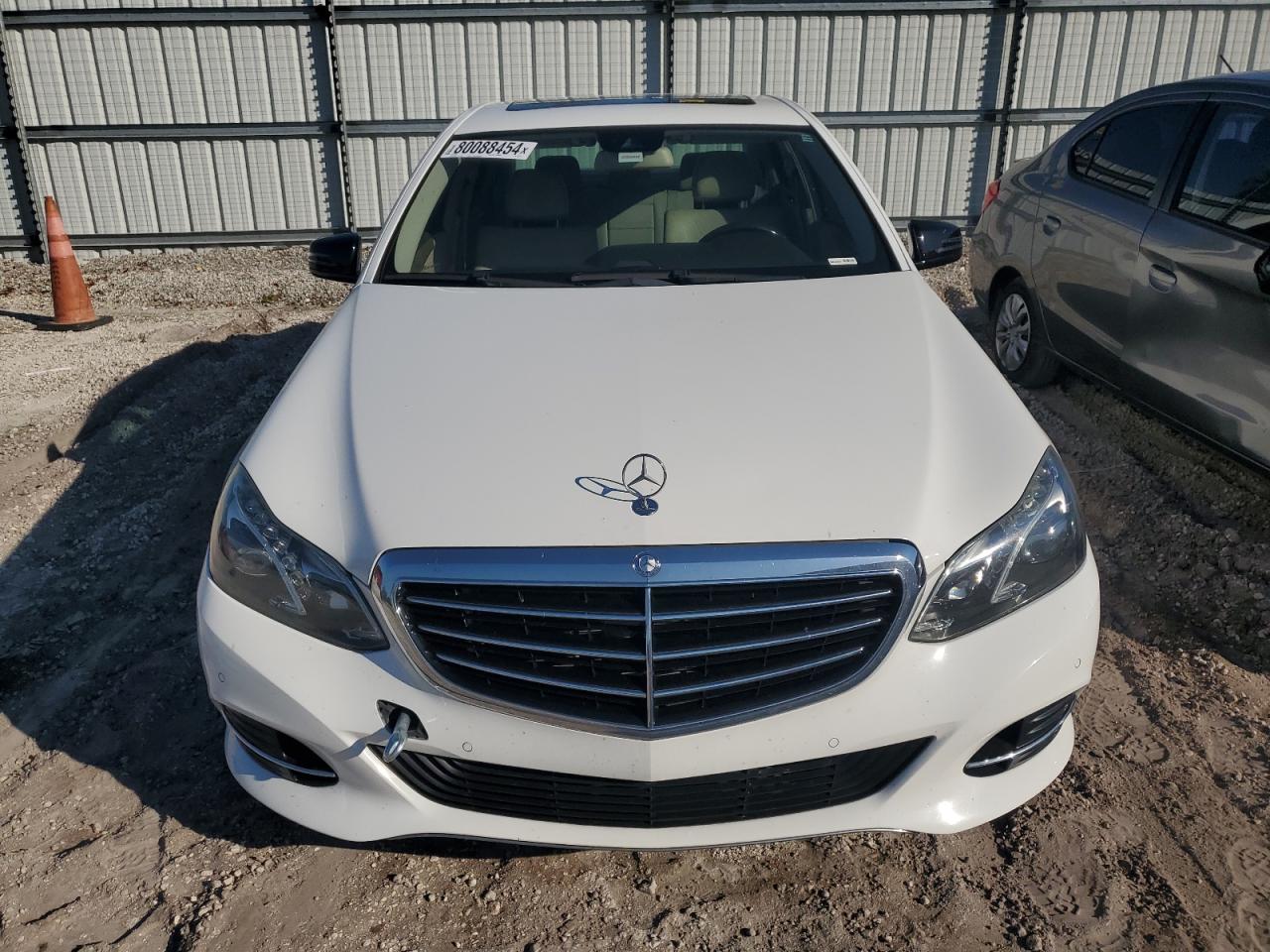 2014 Mercedes-Benz E 350 VIN: WDDHF5KB1EA887581 Lot: 80088454