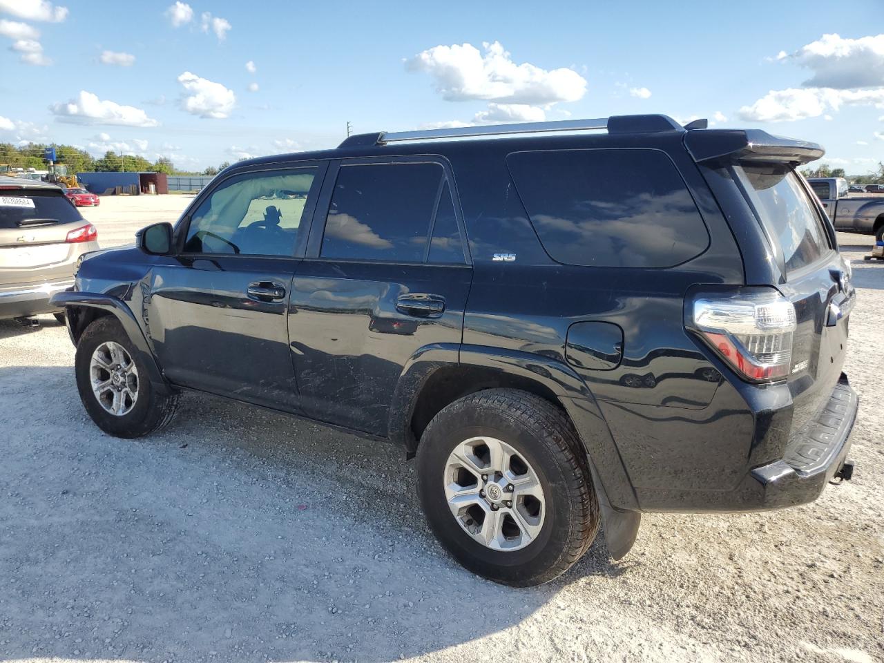 VIN JTEZU5JR0K5204420 2019 TOYOTA 4RUNNER no.2