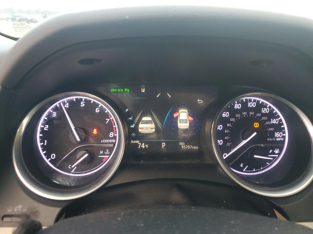 2018 Toyota Camry - Image 9