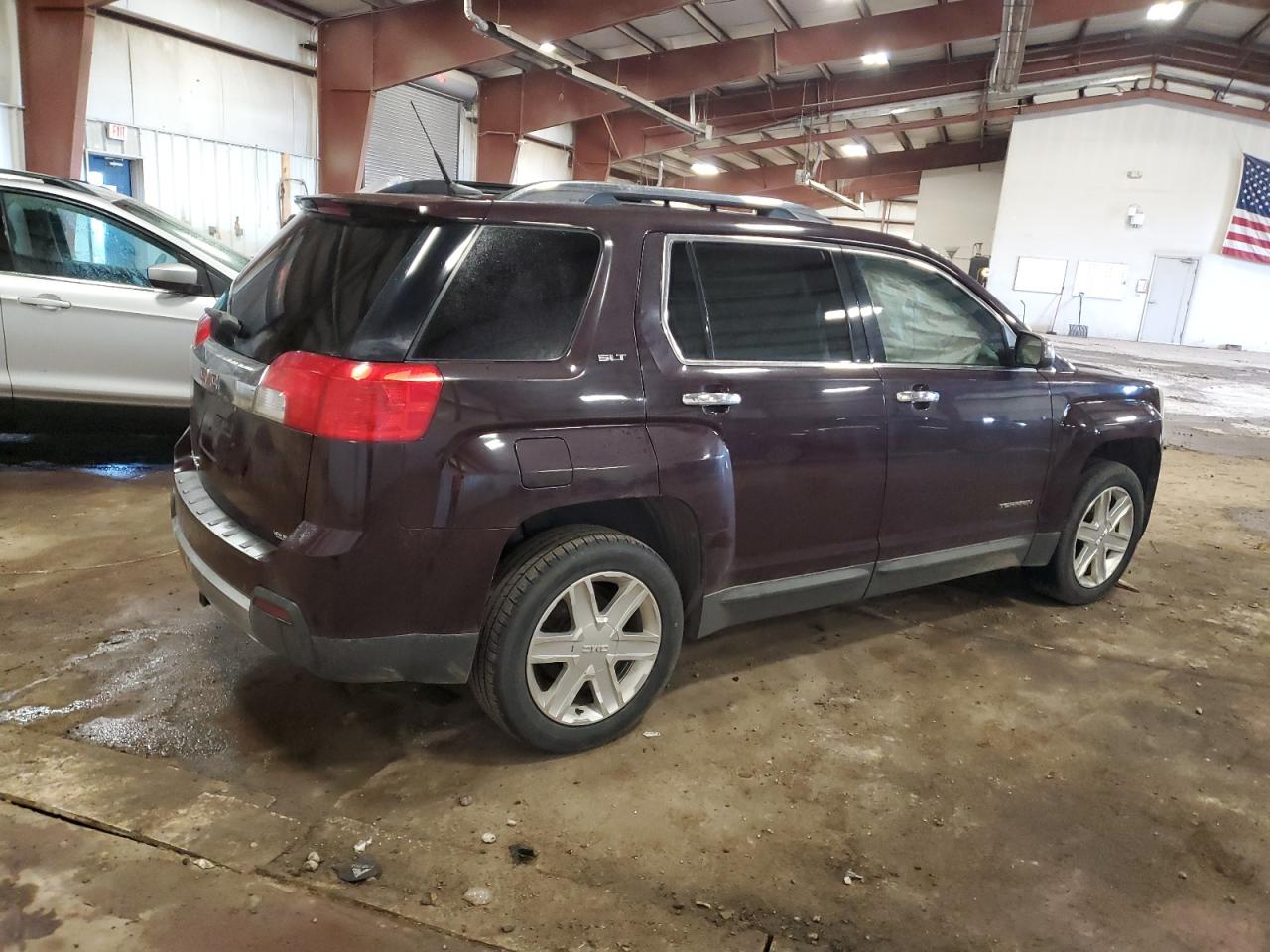 2011 GMC Terrain - Image 3