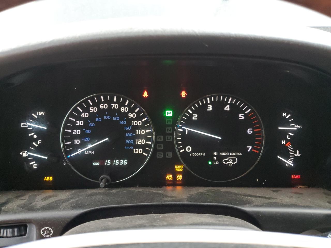 2003 Lexus LX - Image 9