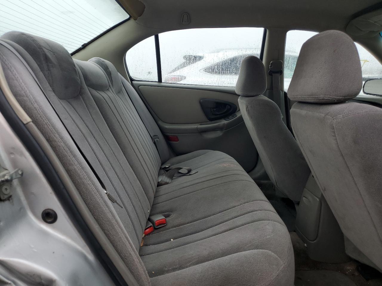 2005 Chevrolet Malibu - Image 10