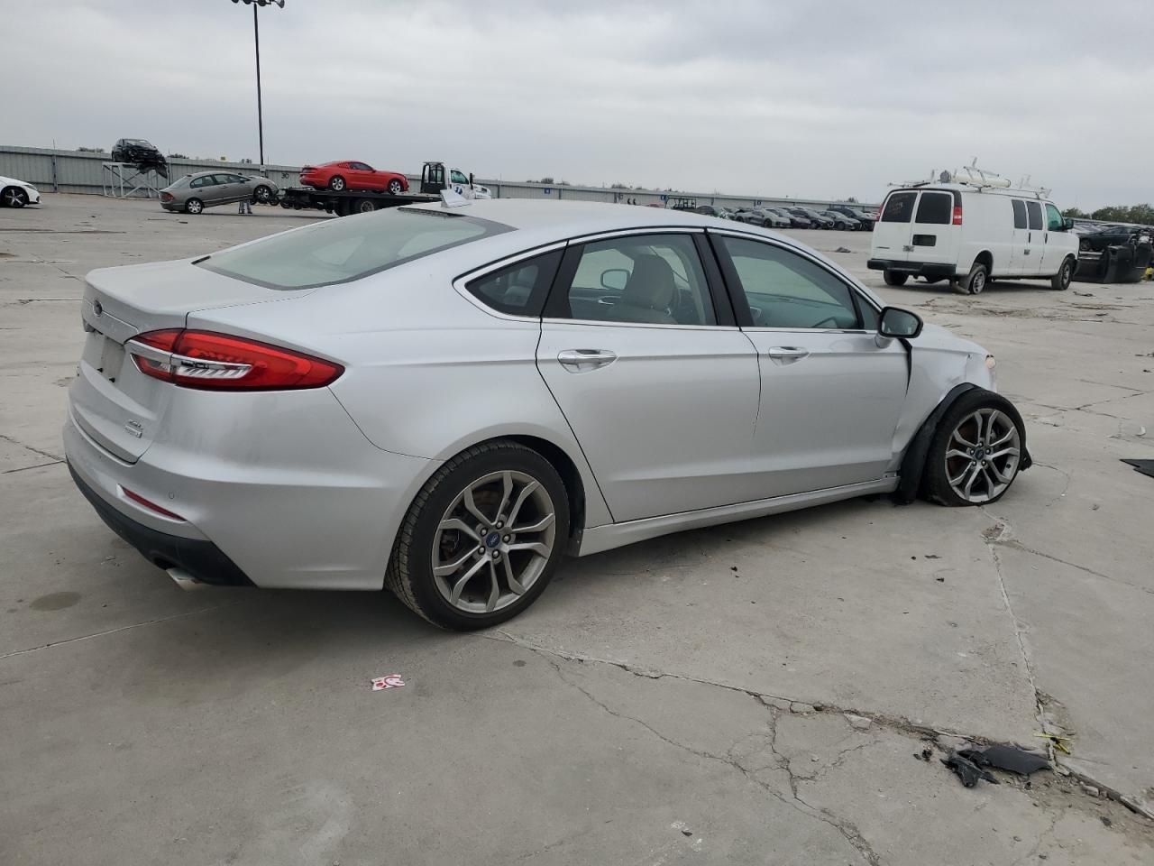 VIN 3FA6P0CD7KR222824 2019 FORD FUSION no.3