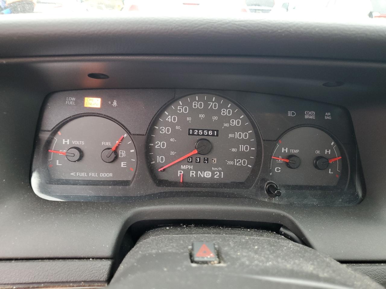 2005 Mercury Grand Marquis Ls VIN: 2MEFM75W25X621087 Lot: 80195684