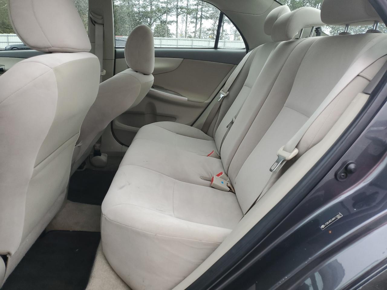 2010 Toyota Corolla - Image 10
