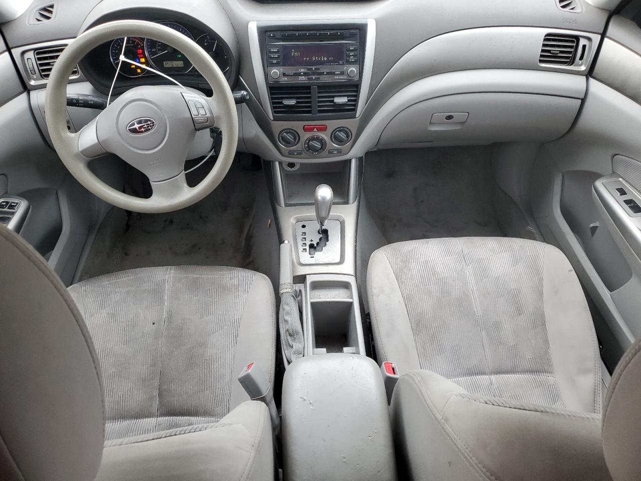 2010 Subaru Forester - Image 8
