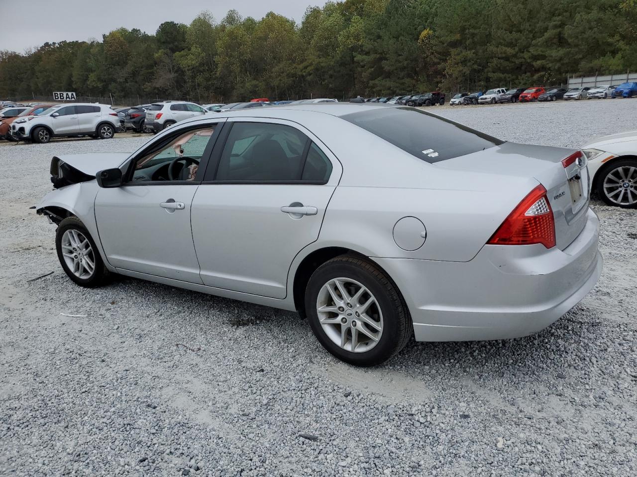 2011 Ford Fusion - Image 2