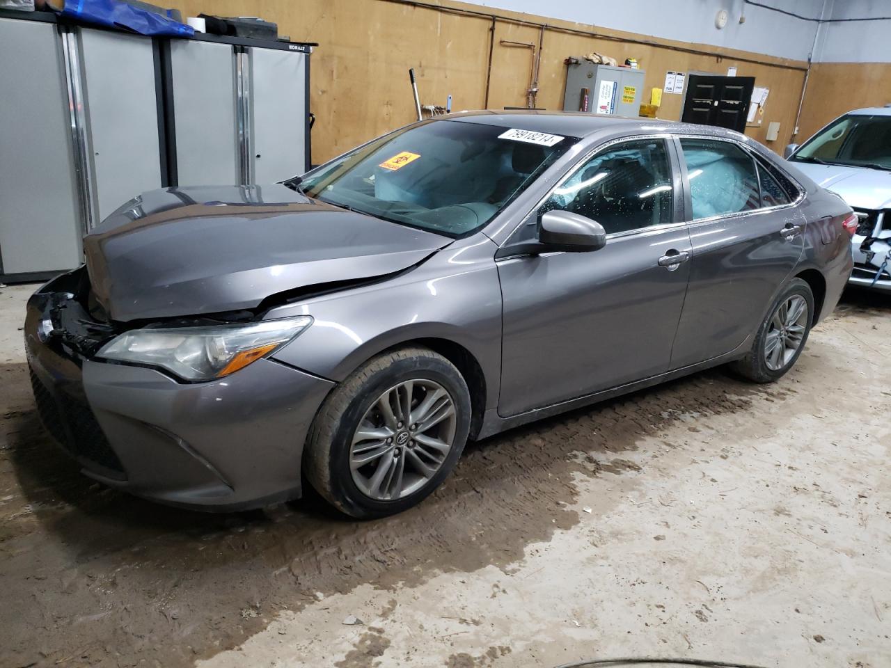 2016 TOYOTA CAMRY