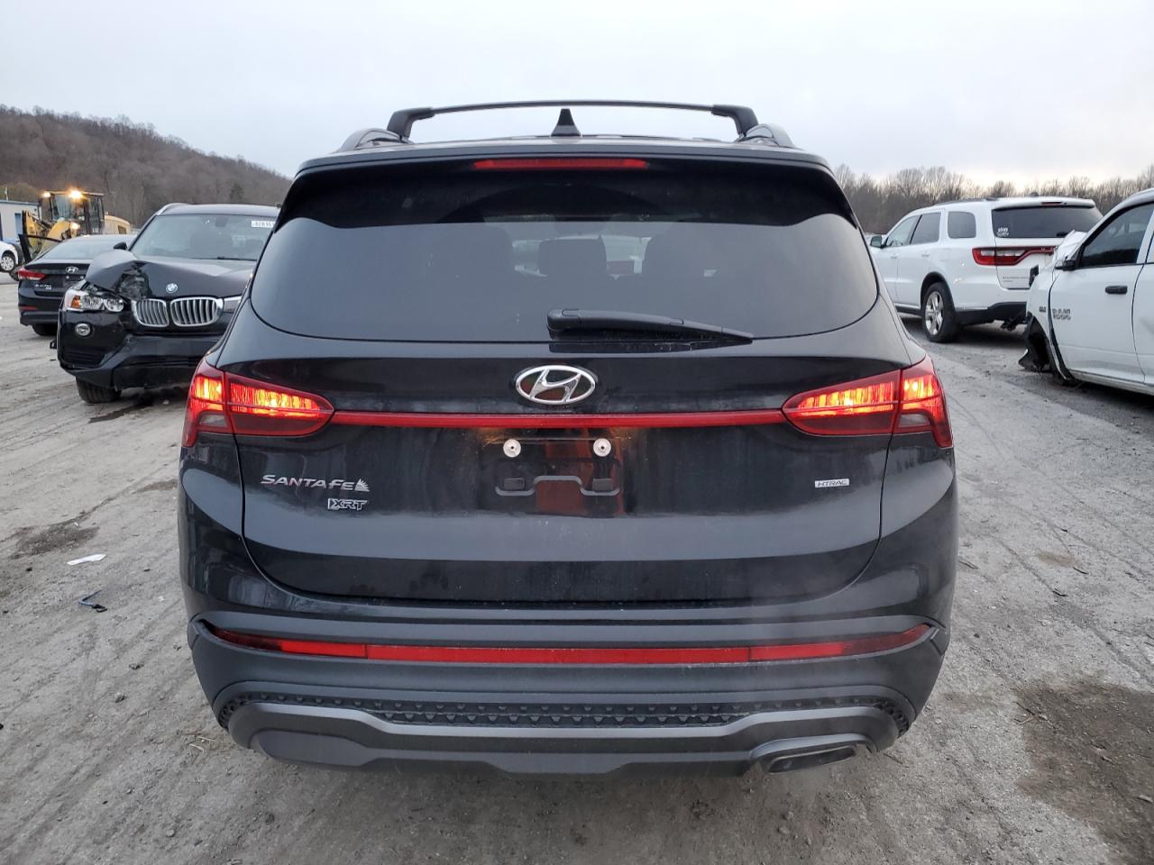 2023 Hyundai Santa Fe - Image 6