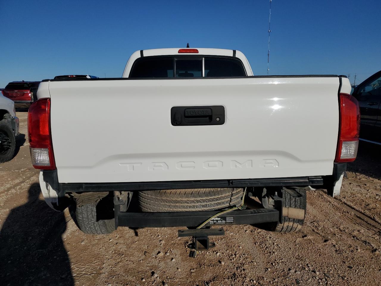 2017 Toyota Tacoma Access Cab VIN: 5TFRX5GN6HX081882 Lot: 81132084