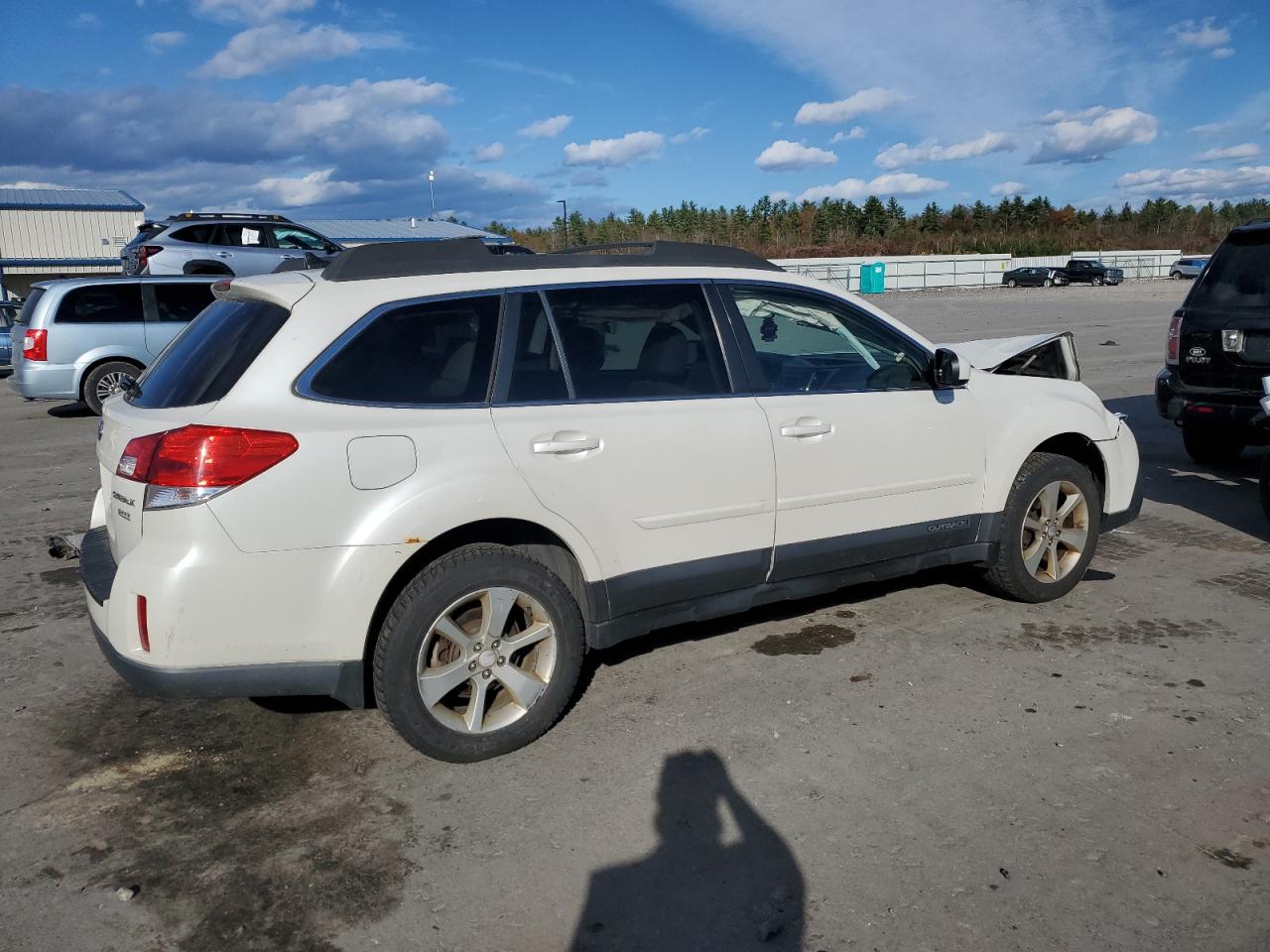 VIN 4S4BRBCC8E3240608 2014 SUBARU OUTBACK no.3