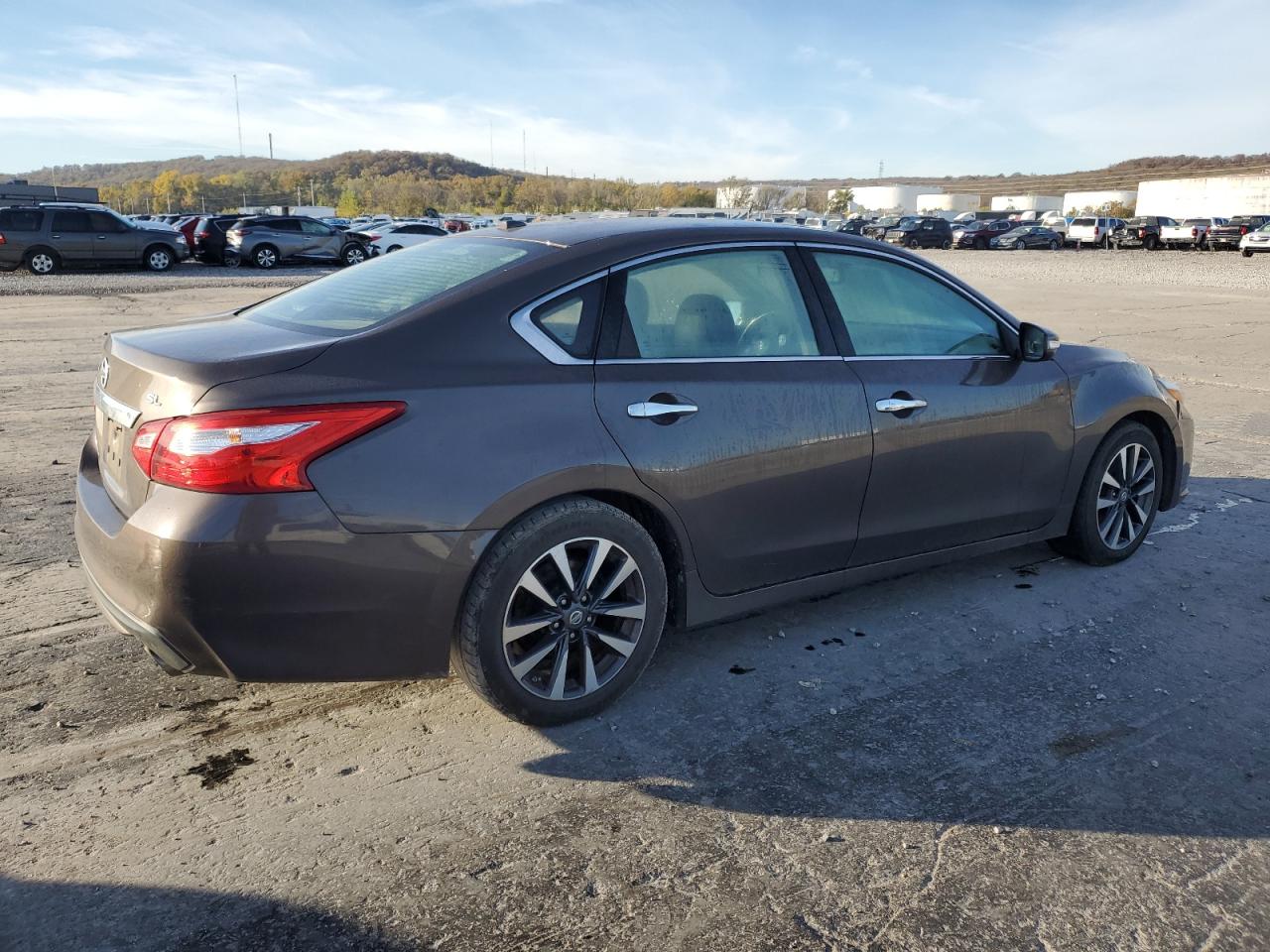 VIN 1N4AL3AP8HC182250 2017 NISSAN ALTIMA no.3